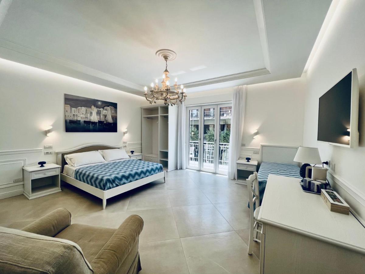 Palazzo Mauro Sorrento Luxury Rooms Exteriör bild
